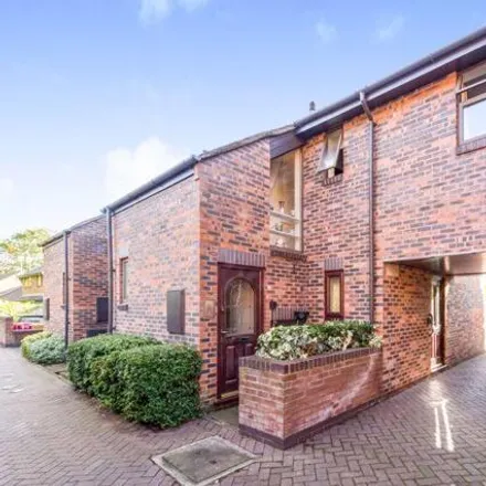 Image 1 - Bowling Green Court, Nantwich, CW5 5SW, United Kingdom - Apartment for sale