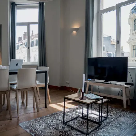 Rent this 2 bed apartment on JINT vzw in Rue Grétry - Grétrystraat, 1000 Brussels