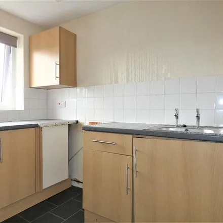 Image 4 - Bevandean Close, Stoke-on-Trent, ST4 8UR, United Kingdom - Apartment for rent