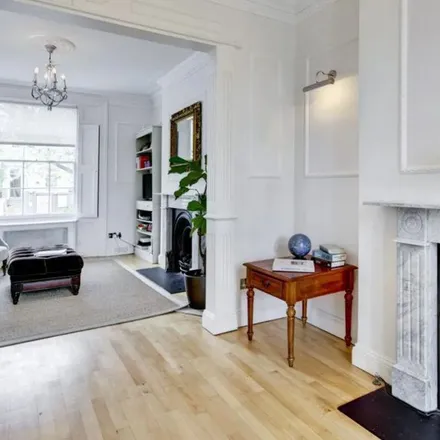 Image 4 - 9 Queen's Grove, London, NW8 6EL, United Kingdom - Townhouse for rent