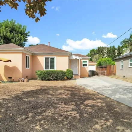 Buy this 3 bed house on 1323 West 7th Street in Santa Ana, CA 92703