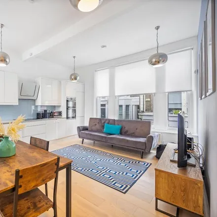 Rent this 1 bed apartment on 9 Belsize Park Mews in London, NW3 5BL