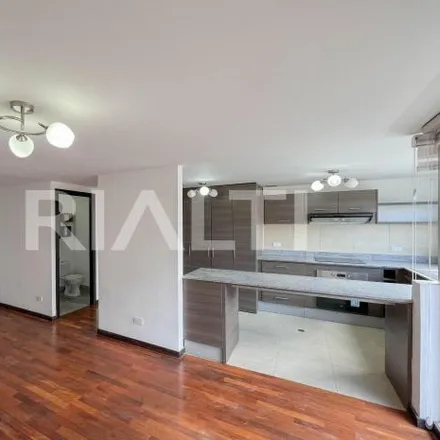 Buy this 2 bed apartment on Edificio Mariana De Jesus in Avenida Mariana de Jesús, 170129
