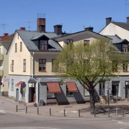 Rent this 5 bed apartment on Pizzeria Shalom in Falkgatan, 573 01 Tranås