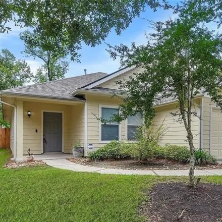 Rent this 3 bed house on 101 North Vesper Bend Circle in Sterling Ridge, The Woodlands