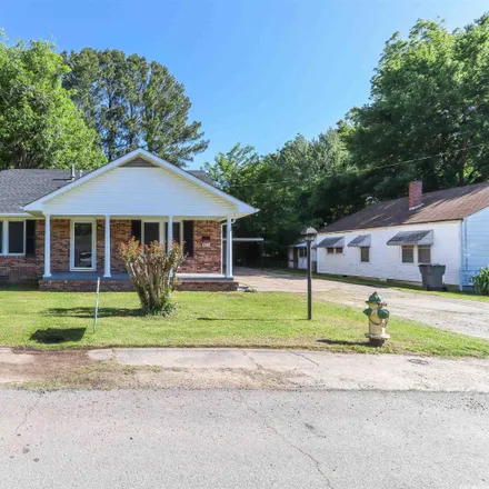 Buy this 4 bed house on 781 West Thompson Street in Paragould, AR 72450