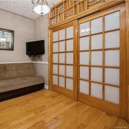 Image 5 - 946 Anderson Avenue, New York, NY 10452, USA - Apartment for sale