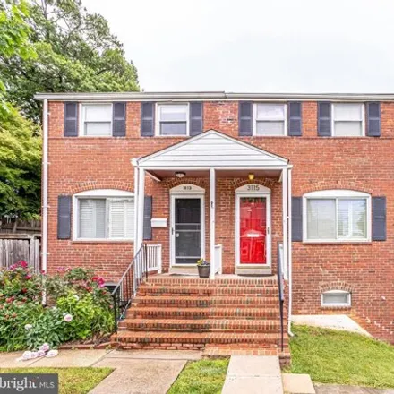 Rent this 3 bed house on 3115 South Hayes Street in Arlington, VA 22202