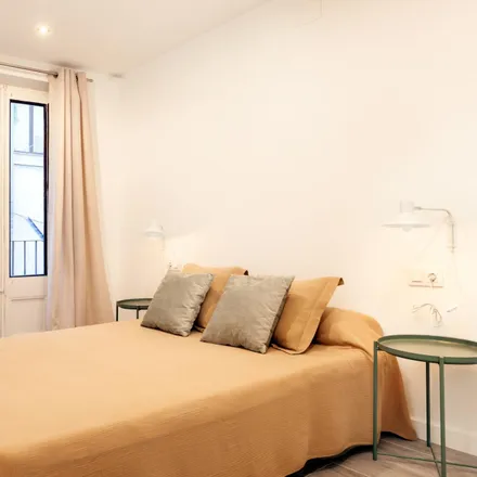 Rent this 2 bed apartment on Carrer Nou de la Rambla in 96, 08001 Barcelona