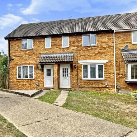 Image 2 - Partridge Close, Luton, LU4 0YD, United Kingdom - House for sale