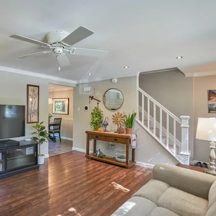 Image 5 - 8614 Spring Creek Court, Fairfax County, VA 22153, USA - Townhouse for sale