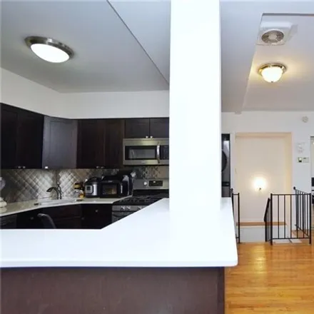 Image 6 - 240 96th Street, New York, NY 11209, USA - Condo for sale