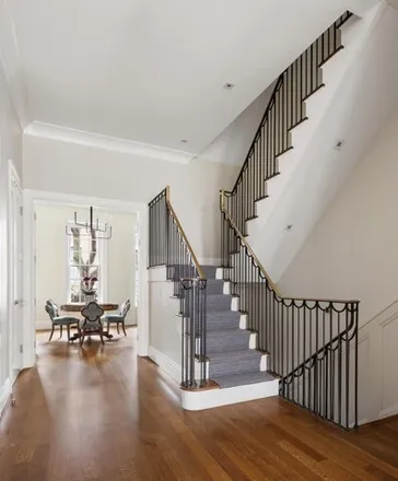 Image 6 - 157 East 65th Street, New York, NY 10065, USA - Townhouse for sale