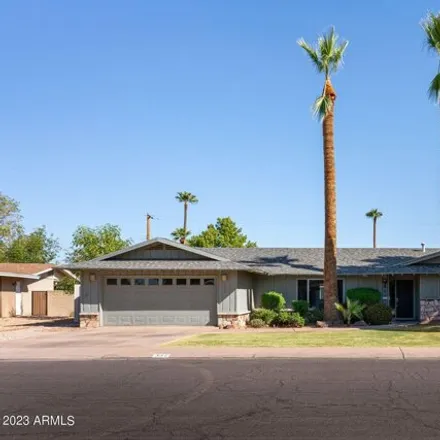 Rent this 4 bed house on 332 East Geneva Drive in Tempe, AZ 85282
