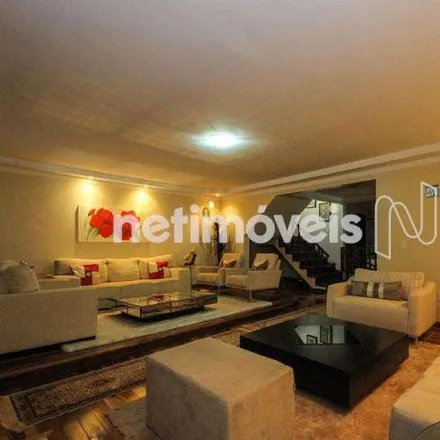 Buy this 6 bed house on SHVP - Rua 10 - Chácara 323 in Vicente Pires - Federal District, 72007