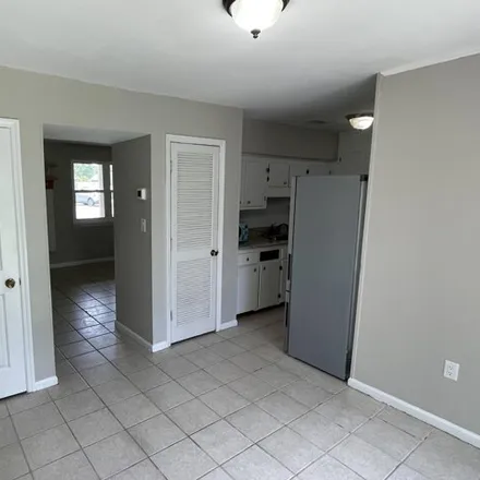 Image 4 - 5041 Popperdam Creek Drive, Forest Hills, North Charleston, SC 29418, USA - House for rent