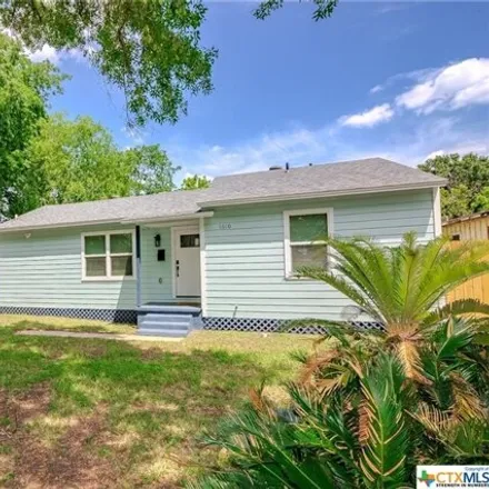 Buy this 3 bed house on 1672 East Mistletoe Avenue in Victoria, TX 77901