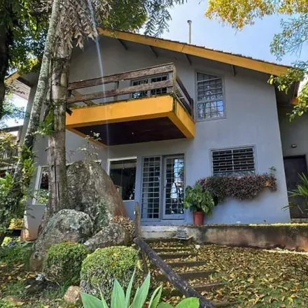 Rent this 3 bed house on Avenida Benedito Storani in Centro, Vinhedo - SP