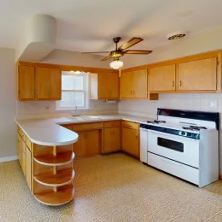 Buy this 3 bed apartment on 10941 South Kedzie Avenue in Far Southwest Side, Chicago