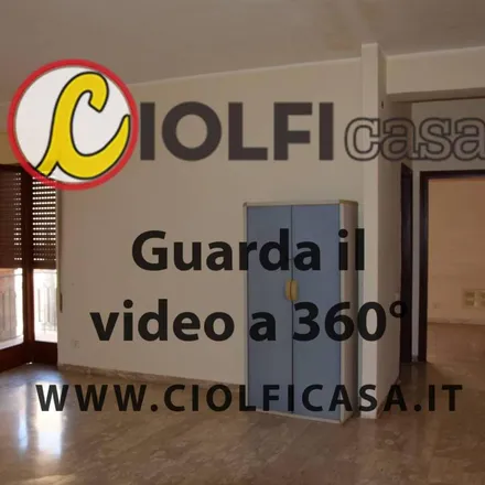 Image 1 - Scuola Media "Diamare" - Scuola Primaria "D'Annunzio", Via Giovanni Pascoli, 03043 Cassino FR, Italy - Apartment for rent