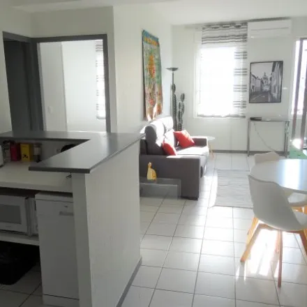 Rent this 1 bed apartment on Toulouse in Saint-Cyprien, FR