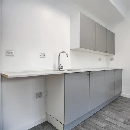 Image 5 - WINDY NOOK A, Coldwell Lane, Gateshead, NE10 9HE, United Kingdom - Apartment for rent