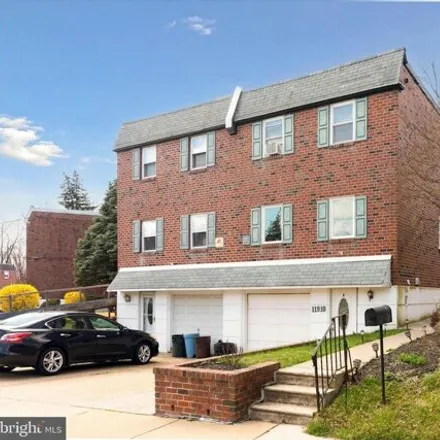 Image 2 - 11910 Barlow Street, Philadelphia, PA 19116, USA - House for sale