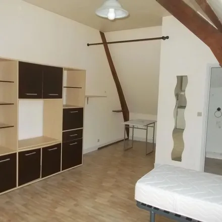 Rent this 1 bed apartment on Rue des Pervenches in 45300 Césarville-Dossainville, France