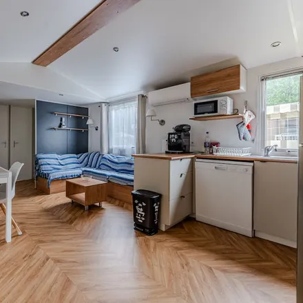 Rent this 3 bed house on Marché saisonnier de Gastes in Allée des Mimosas, 40160 Gastes
