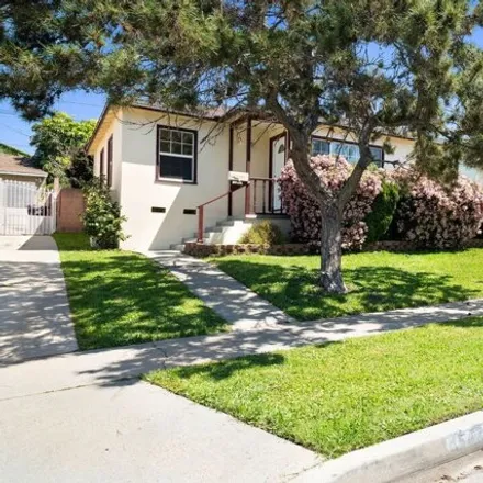 Buy this 3 bed house on 4558 Pasadena Avenue in Long Beach, CA 90807