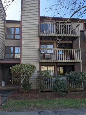 Buy this 2 bed condo on 130 Coe Avenue in Momauguin, East Haven