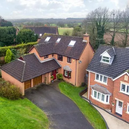 Buy this 6 bed house on Green Lane in Callow Hill, B97 5GN