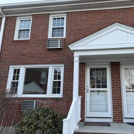 Rent this 2 bed townhouse on 50 Lake Street in Winchester, MA 01890
