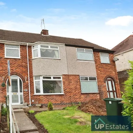 Rent this 3 bed townhouse on 40 Gretna Road in Coventry, CV3 6DP