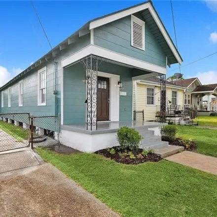 Buy this 2 bed house on 4417 Annette Street in New Orleans, LA 70122