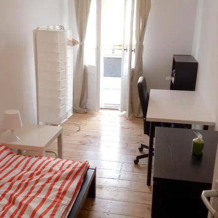Rent this 3 bed room on Steegerstraße 1a in 13359 Berlin, Germany