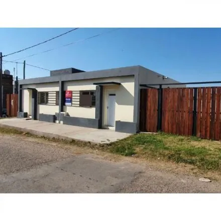 Buy this 2 bed house on Ángel Balbi 301 in Departamento Victoria, E3153 ZAA Victoria