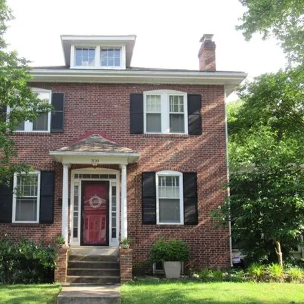 Rent this 3 bed house on 310 West Myrtle Street in Alexandria, VA 22301