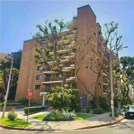 Rent this 1 bed condo on 10966 Rochester Avenue in Los Angeles, CA 90024