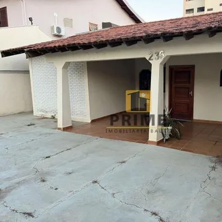 Rent this 3 bed house on Rua Rio Branco in Vila Mesquita, Bauru - SP