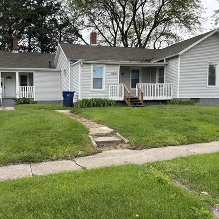 Rent this 2 bed house on Big Boyz Tire & Service in Laharpe Street, LaSalle