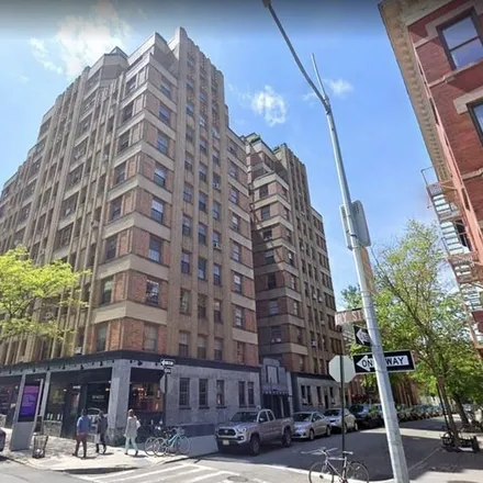 Rent this 1 bed apartment on 4801 West 4th Street in Brooklyn Heights, Cuyahoga County