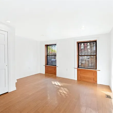 Image 5 - 453 LAFAYETTE AVENUE in Bedford Stuyvesant - Townhouse for sale