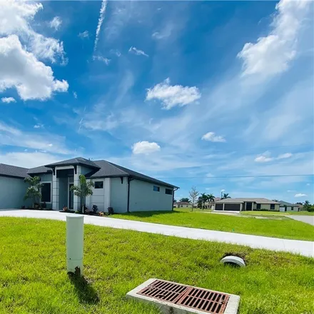 Image 3 - 510 Tropicana Parkway West, Cape Coral, FL 33993, USA - House for sale