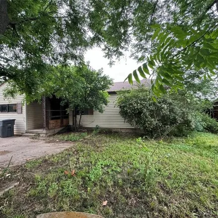 Buy this 3 bed house on 518 Dogwood Trail in Dallas, TX 75224