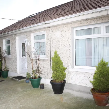 Rent this 3 bed house on Dublin in Finglas South B Ward 1986, IE