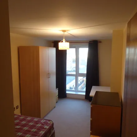Rent this 3 bed room on Wotton Court in 6 Jamestown Way, London