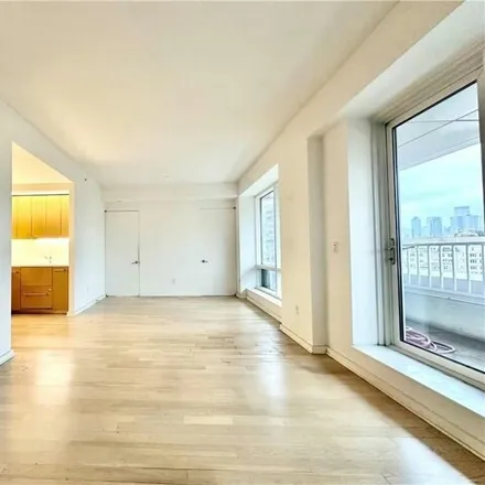 Image 7 - 334 East 23rd Street, New York, NY 10010, USA - Condo for sale