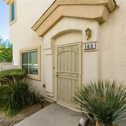 Image 3 - 4298 Bay Circle, Clark County, NV 89122, USA - Townhouse for sale