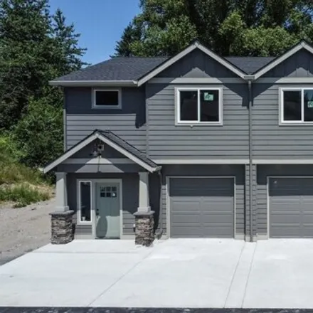 Buy this studio house on 380 Cemetery Road in Cowlitz County, WA 98611